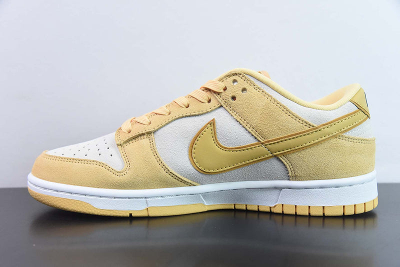 SB Dunk Low "GOLD SUEDE"