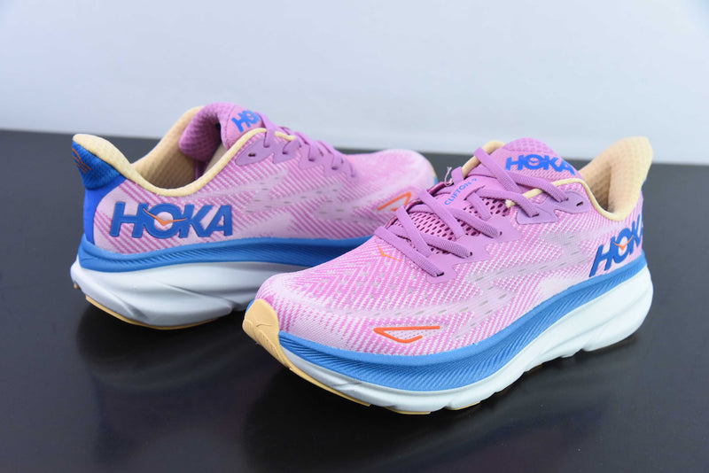 HOKA Clifton 9