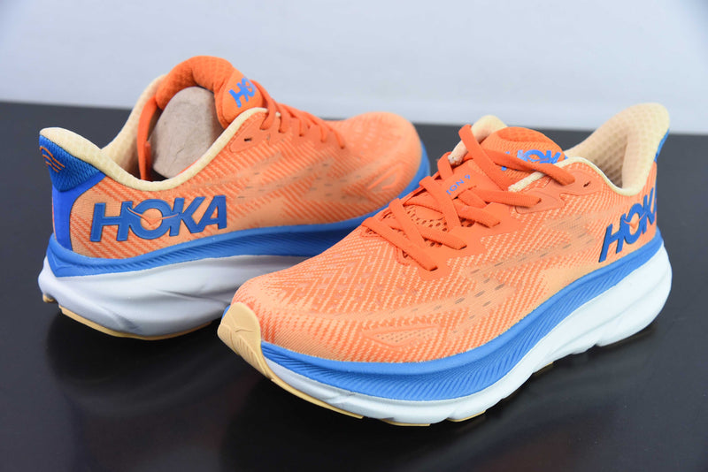 HOKA Clifton 9