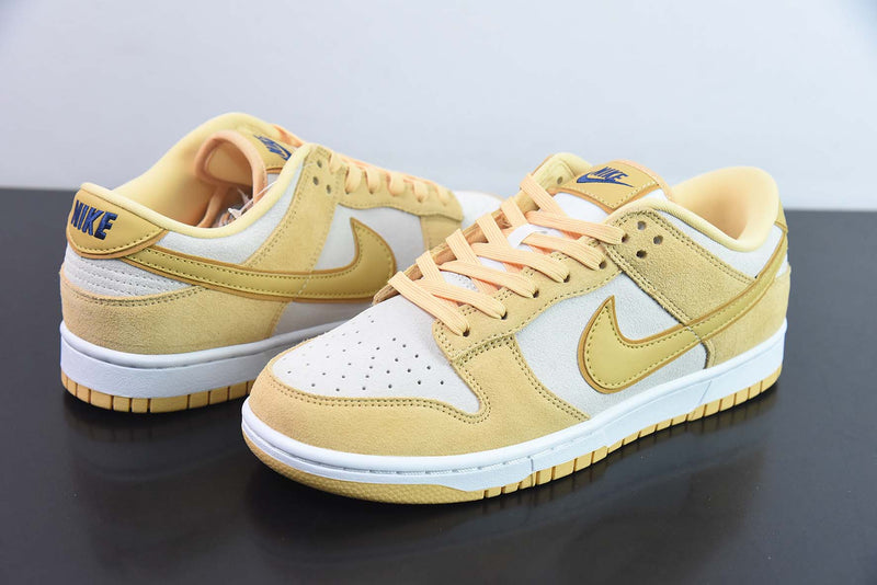 SB Dunk Low "GOLD SUEDE"