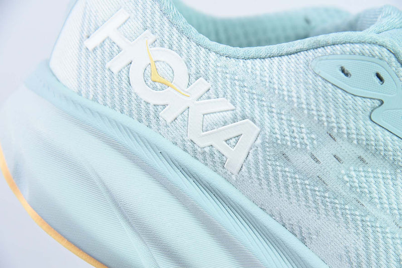 HOKA ONE ONE Clifton