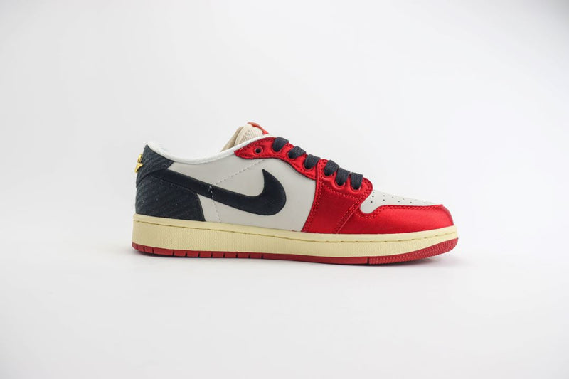 Air Jordan 1 Retro LOW OG Trophy Room Away