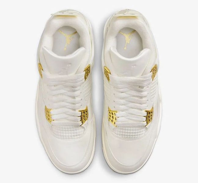 Air Jordan 4 Metallic Gold