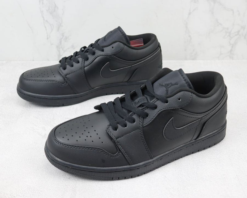 Air Jordan 1 LOW Triple Black