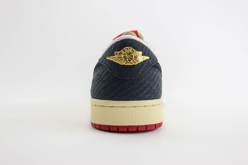 Air Jordan 1 Retro LOW OG Trophy Room Away