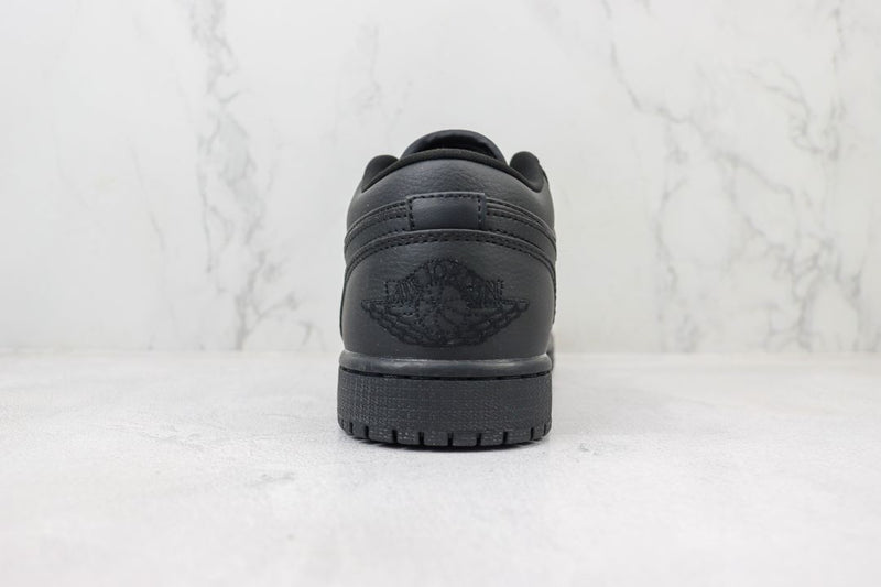 Air Jordan 1 LOW Triple Black