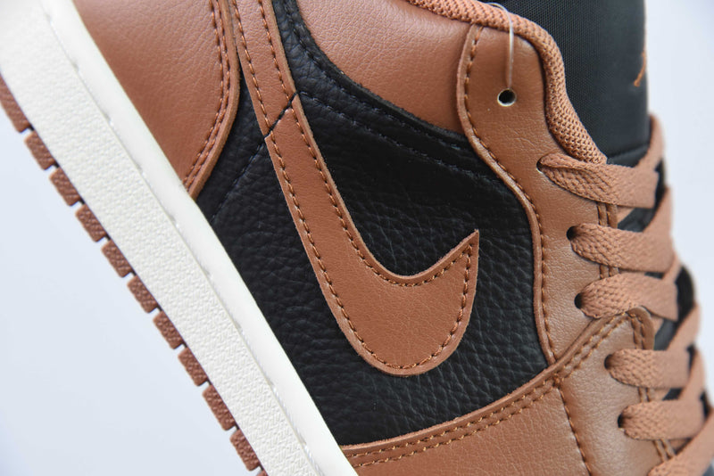 Air Jordan 1 LOW Retro WMNS "Archaeo Brown"