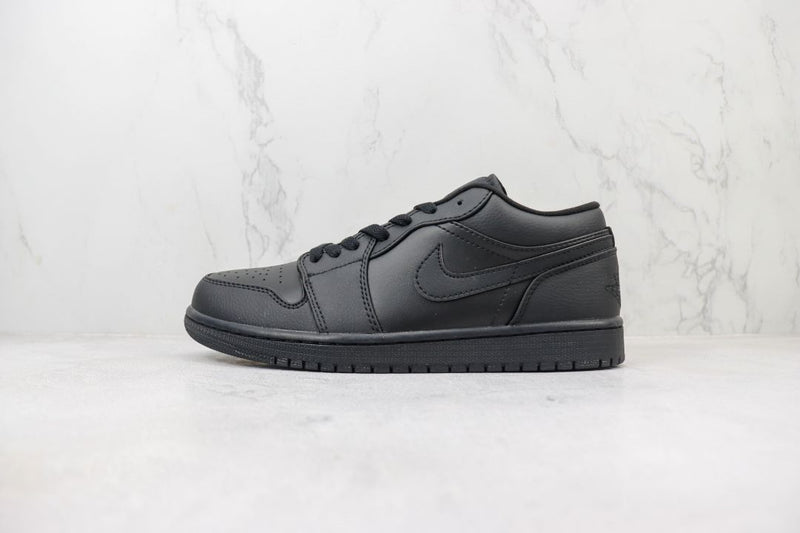 Air Jordan 1 LOW Triple Black