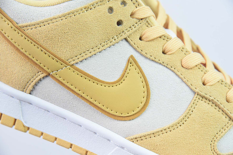 SB Dunk Low "GOLD SUEDE"