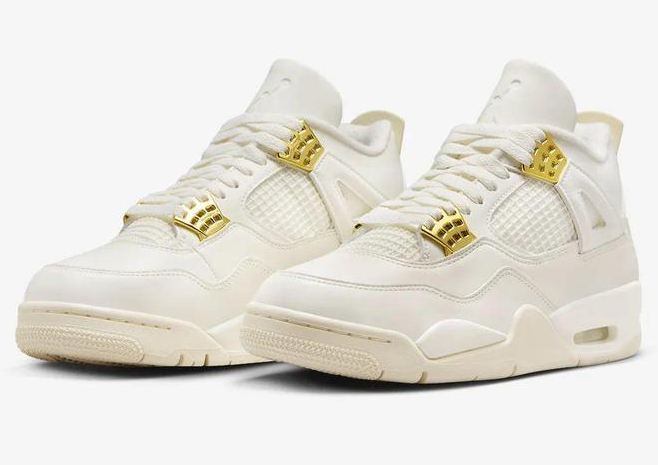 Air Jordan 4 Metallic Gold