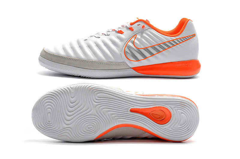 Chuteira Futsal Nike TIEMPO